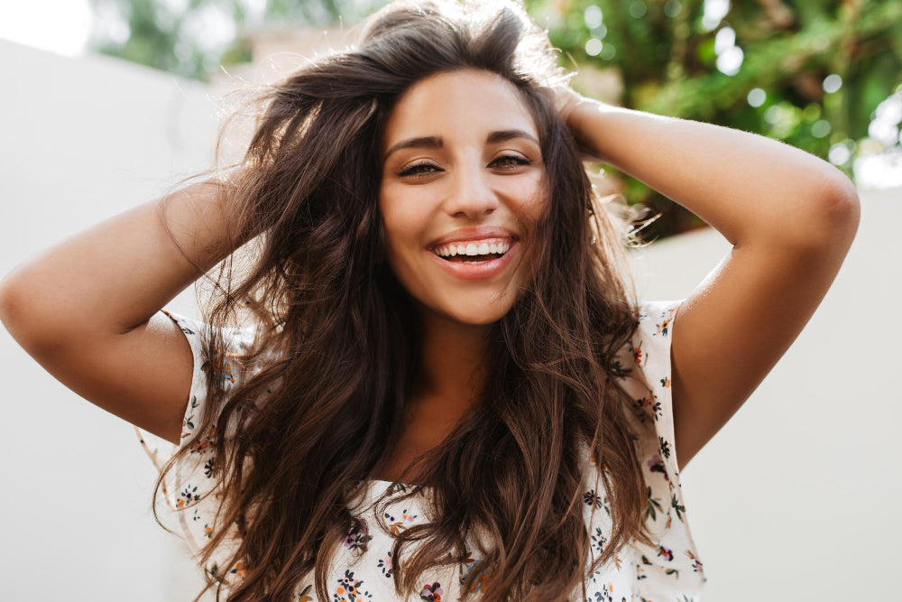 Embracing Natural Texture: The Transition Guide from Relaxed to Natural Hair